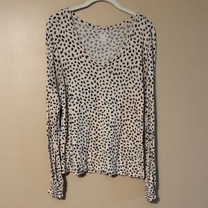 Maurices Black and Cream Patterned Long Sleeve Top